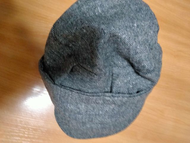 gorra de vestir de tela
