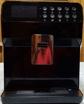 Cafetera seminueva Cecotec automática de segunda mano por 244 EUR en  Valencia en WALLAPOP