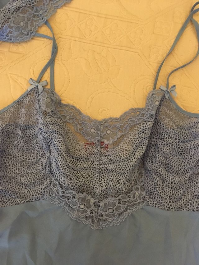 Camisón y bata lencero