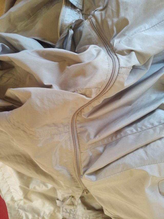 Abrigo chubasquero canda talla XL  capucha