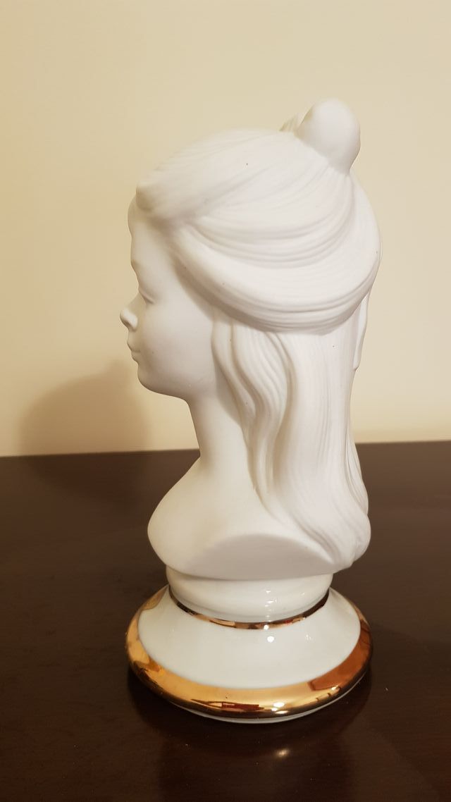 BUSTO DE PORCELANA - SANBO - FIGURA NIÑA - BLANCA