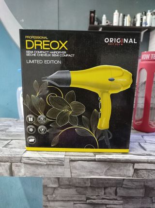 Secador profesional de segunda mano por 30 EUR en La Juaida en WALLAPOP