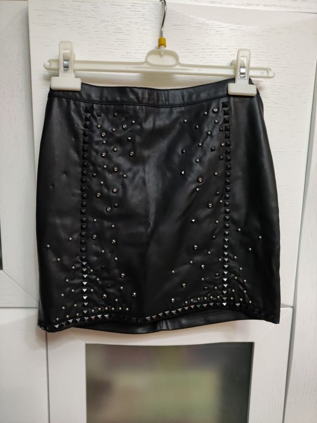 minifalda de piel en perfecto estado