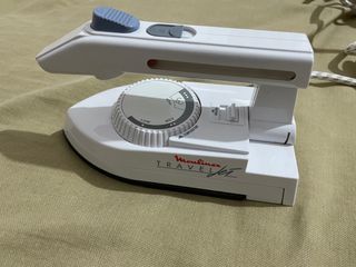 Plancha de viaje Moulinex de segunda mano por 10 EUR en Girona en WALLAPOP