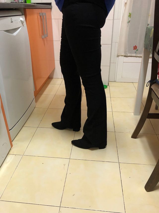 Pantalón campana elástico Mango T. M