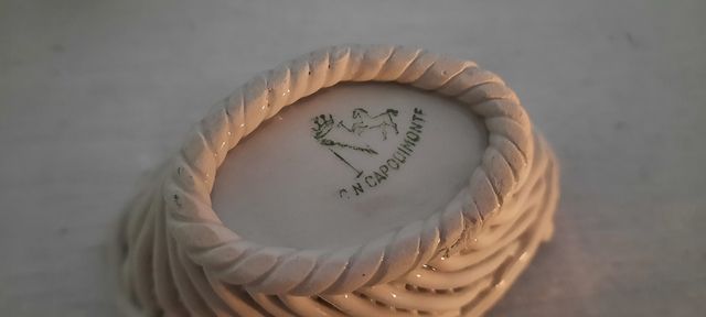 Cestino porta fiori in cermica Capodimonte