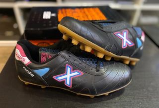 Botas de fútbol Munich de segunda mano en Barcelona en WALLAPOP