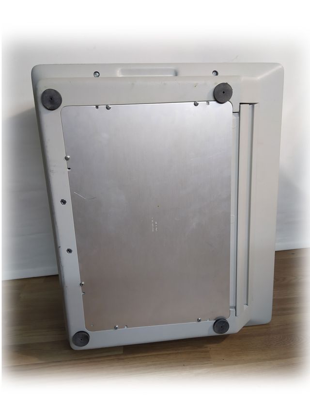 SE VENDE ENCUADERNADORA GESTETNER VELOBIND 363