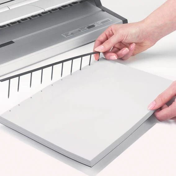 SE VENDE ENCUADERNADORA GESTETNER VELOBIND 363