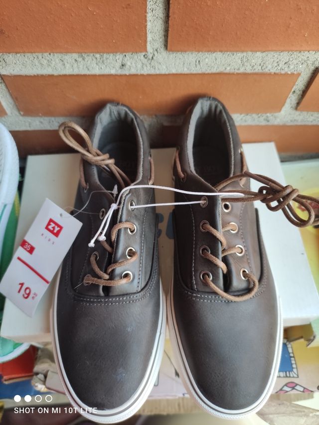 Zapatos náuticos niño Zippy. Nuevos. N. 35