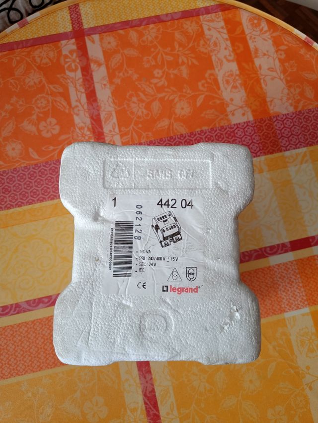 Transformador de mando y señalización Legrand