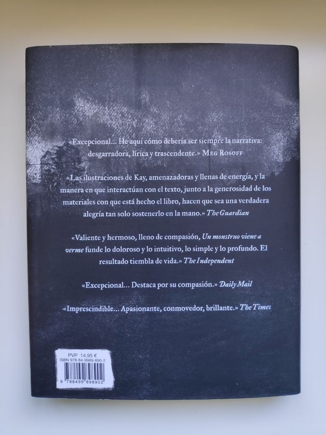 libro un monstruo viene a verme