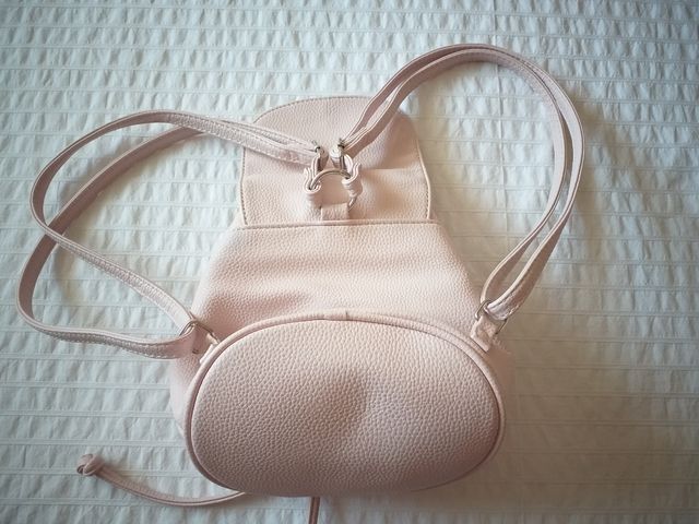 Mochila pequeña de Bershka