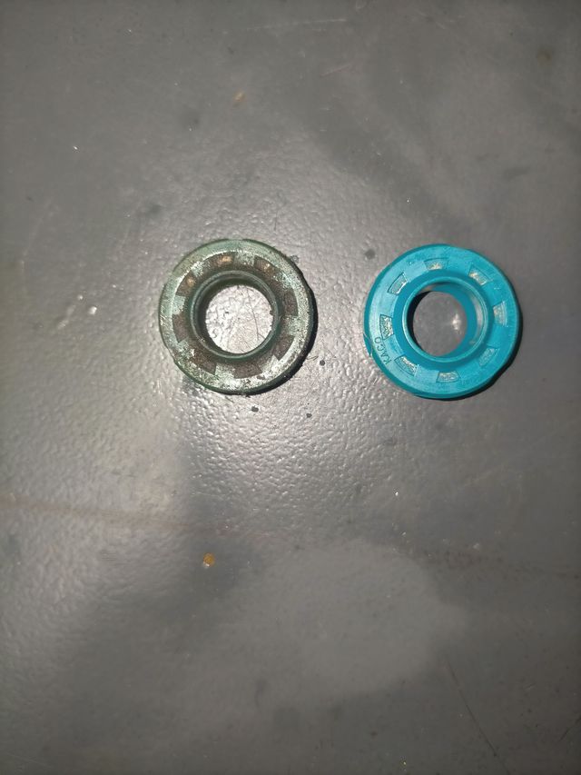 Reparación de amortiguadores de dirección BMW