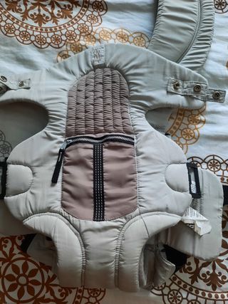 Mochila Portabebes Prenatal de segunda mano por 20 EUR en Noia en WALLAPOP