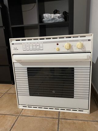 Horno Eléctrico Thor. de segunda mano por 80 EUR en Sant Boi de Llobregat  en WALLAPOP