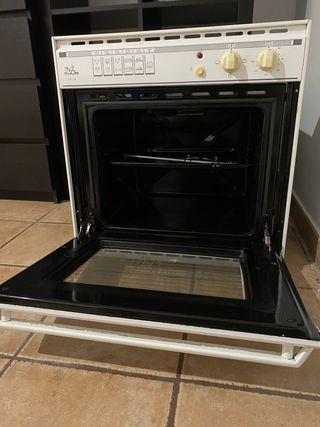 Horno Eléctrico Thor. de segunda mano por 80 EUR en Sant Boi de Llobregat  en WALLAPOP