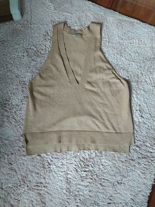 Chaleco punto Stradivarius de segunda mano por 14 EUR en Santander en  WALLAPOP