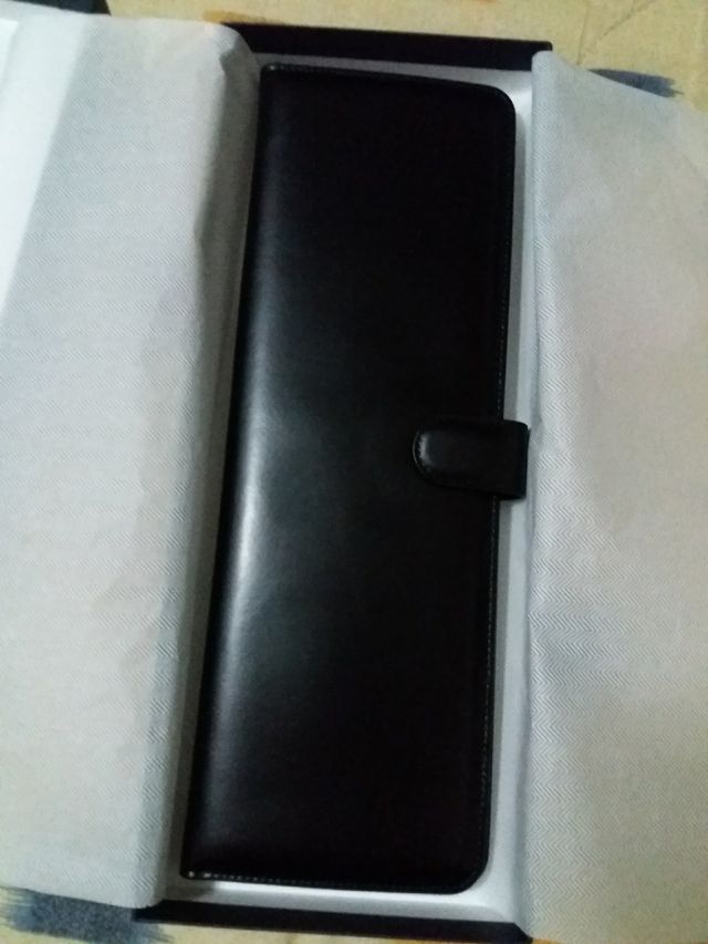 elegante cravatta 100%seta con custodia 