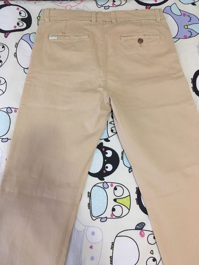 Pantalón tipo chinos Zara
