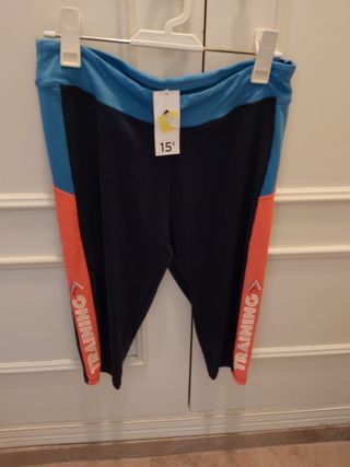 PANTALON LICRA MUJER de segunda mano por 8 EUR en Dos Hermanas en WALLAPOP