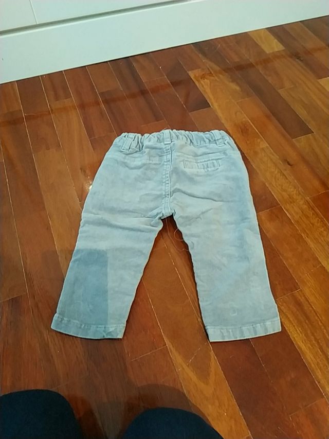 pantalón de bebé talla 3-6 meses ( 68cms)