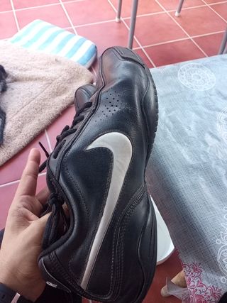 Nike Air antiguas de segunda mano por 15 EUR en Alhaurín de la Torre en  WALLAPOP