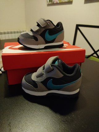Zapatillas Nike niño de segunda mano por 14 EUR en Pinto en WALLAPOP