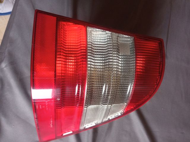 PILOTO TRASERO DERECHO MERCEDES ML