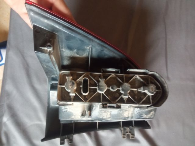 PILOTO TRASERO DERECHO MERCEDES ML