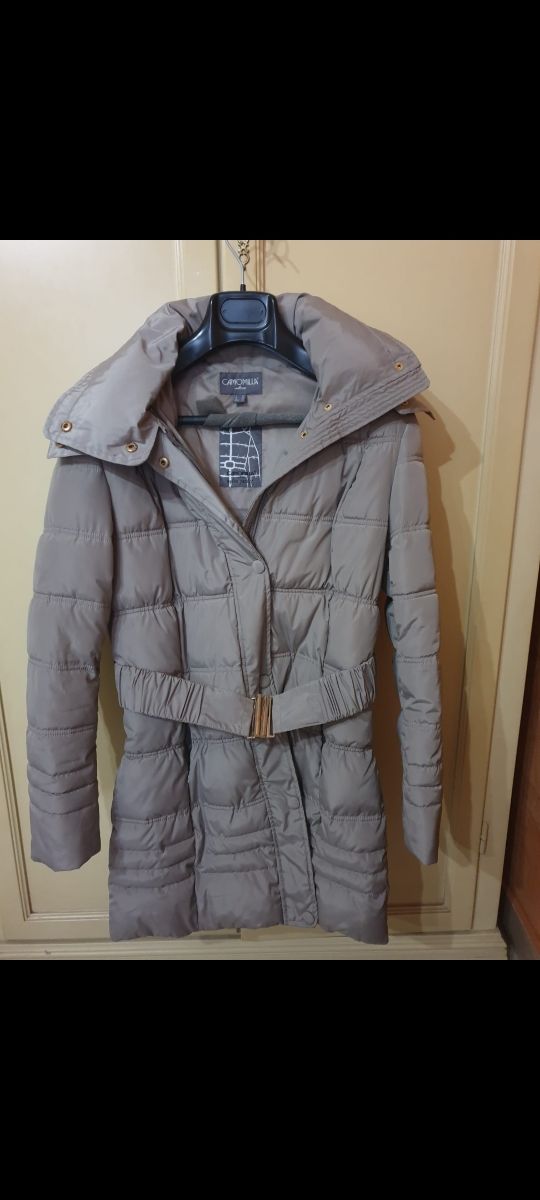 giubotto con cinturino