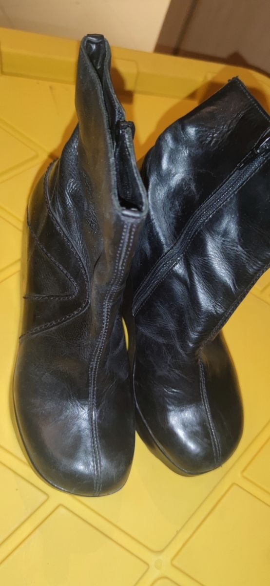 bota 37 de cuero