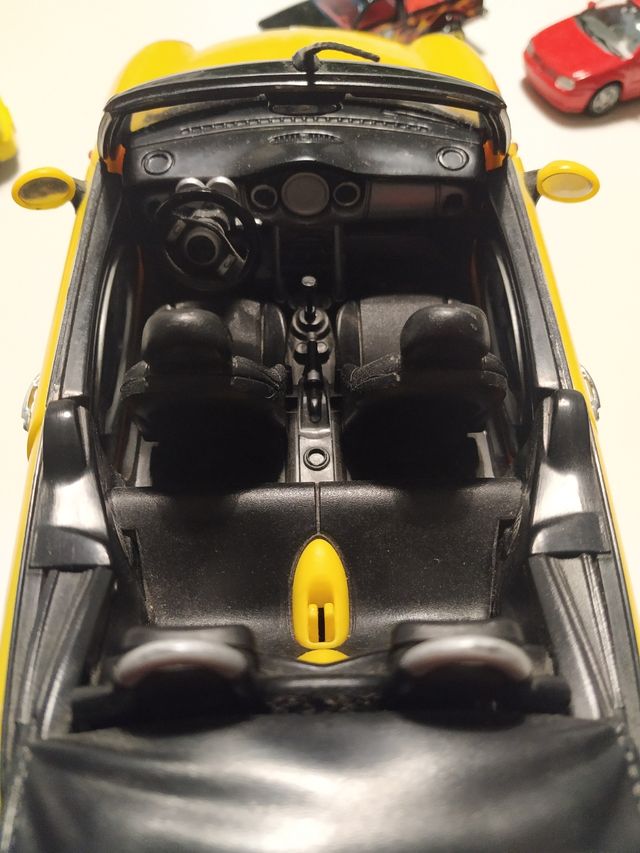 Coche Mini maqueta + regalo