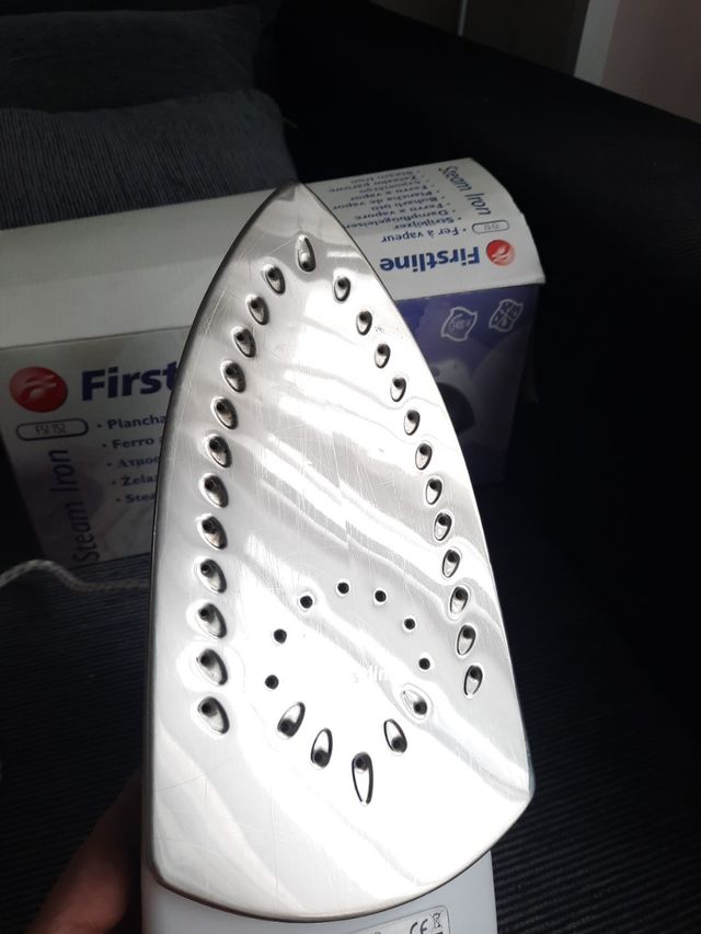 Plancha de vapor 2.400 w