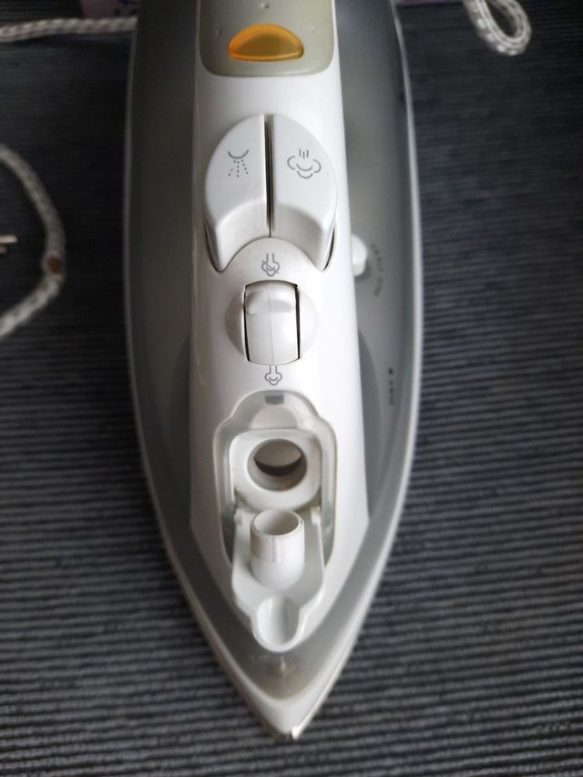 Plancha de vapor 2.400 w