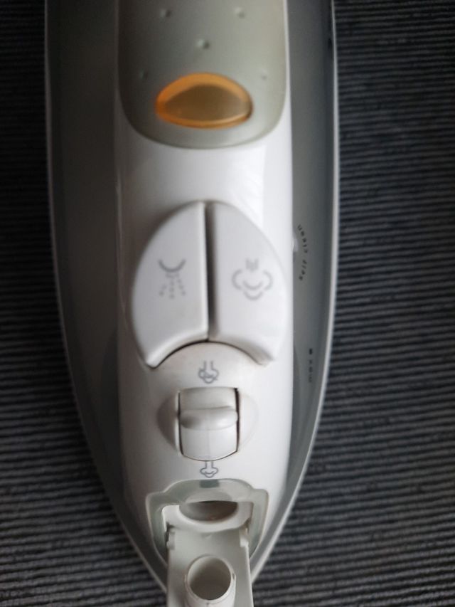 Plancha de vapor 2.400 w