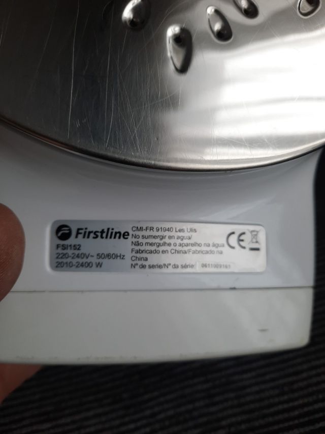 Plancha de vapor 2.400 w