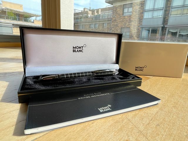 Casi Nuevo: Bolígrafo Montblanc StarWalker Caucho