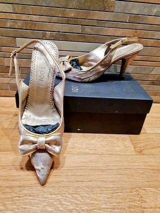 Sandalias Lodi Talla 39 doradas de segunda mano por 36 EUR en Madrid en  WALLAPOP