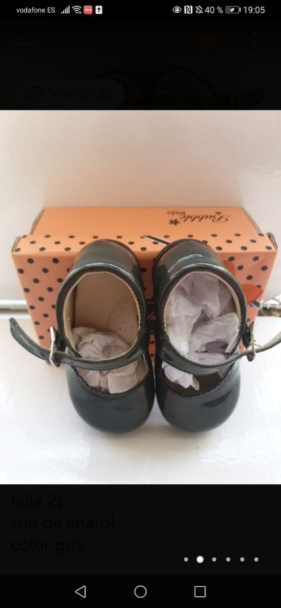 zapatos de piel n° 21  de charol  impecables