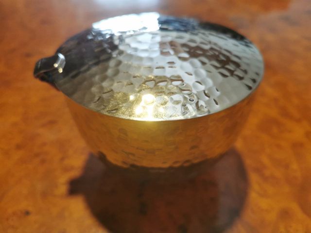 CAJA METÁLICA CON VELA