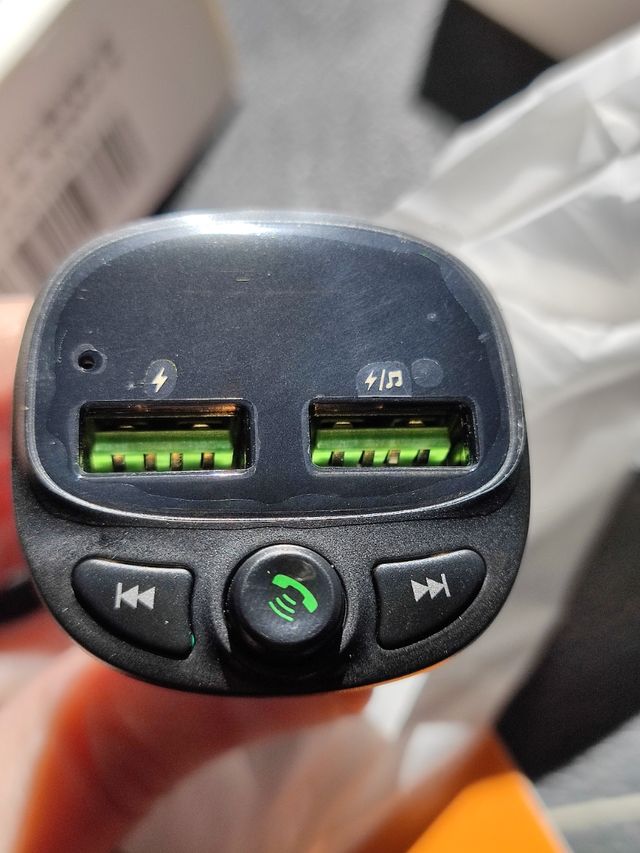 CARGADOR COCHE USB BLUETOOTH FM MOVIL NUEVO