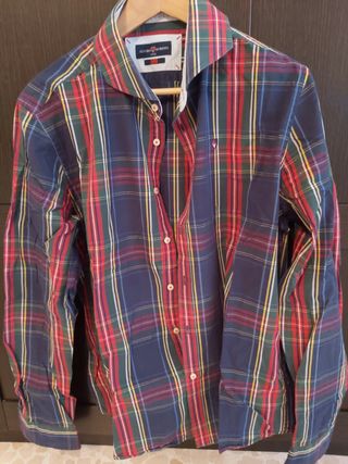 Camisas de marca de segunda mano en La Algaba en WALLAPOP