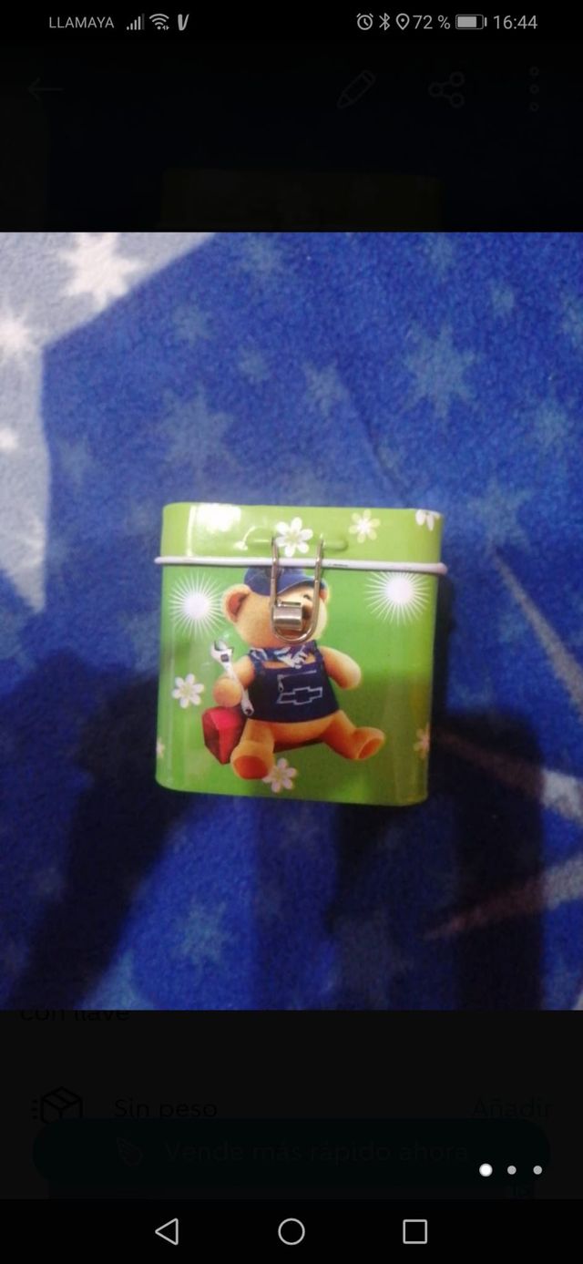 Caja metálica con llave pequeña 