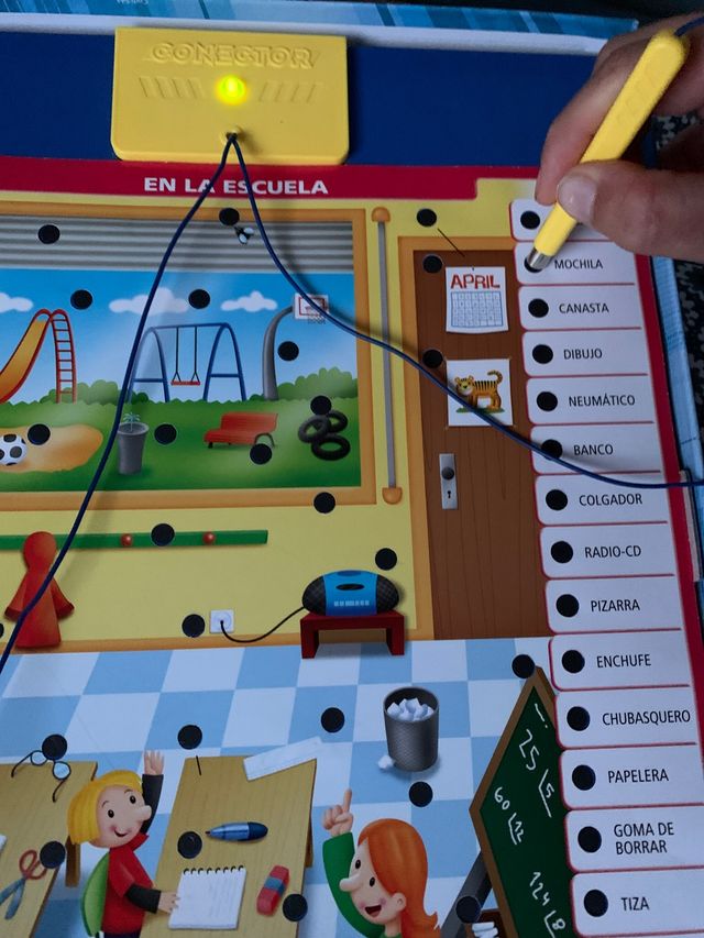 Juego de mesa educativo CONECTOR