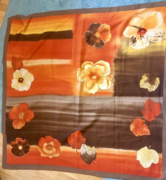 Fular con flores