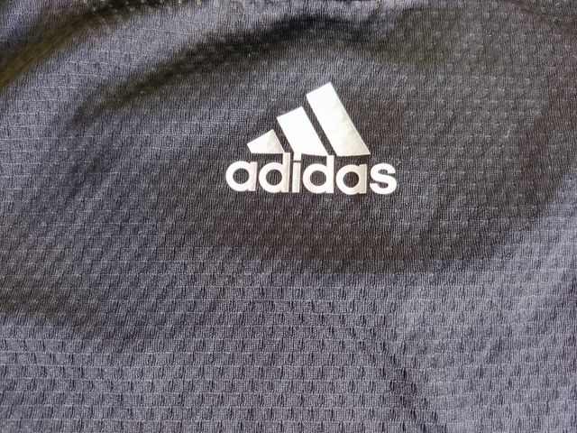 Camiseta de baloncesto Adidas