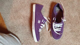 Zapatillas DC Moradas T.40 como nuevas de segunda mano por 18 EUR en  Camarma de Esteruelas en WALLAPOP