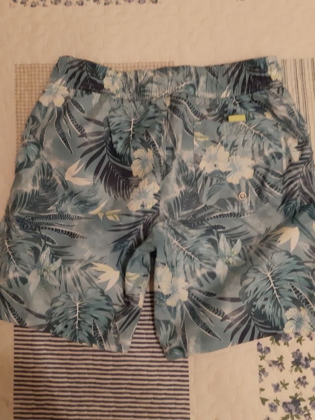 Lote niño pantalón y bañador T 6-7