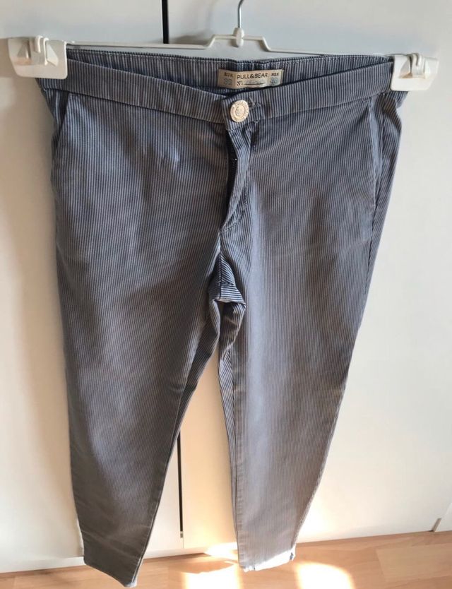 Pantalones talla 32 Stradivarius, Pull & Bear